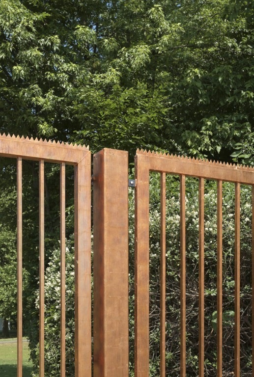 Fotograf: Axel Schneider · Courtesy of the artist; Galerie Karin Guenther, Hamburg · Gefördert von der Stiftung Skulpturenpark Köln · © Stiftung Skulpturenpark Köln, 2024