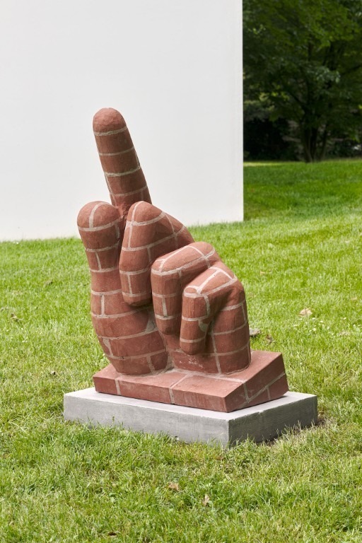 https://www.skulpturenparkkoeln.de/wp-content/uploads/2026/02/SPK-Hopf-Pointing-Hand-1-MT21.jpg